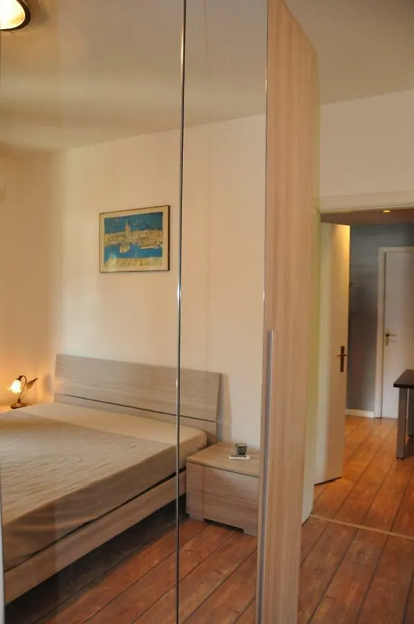 Tivoli Apartment Catania
